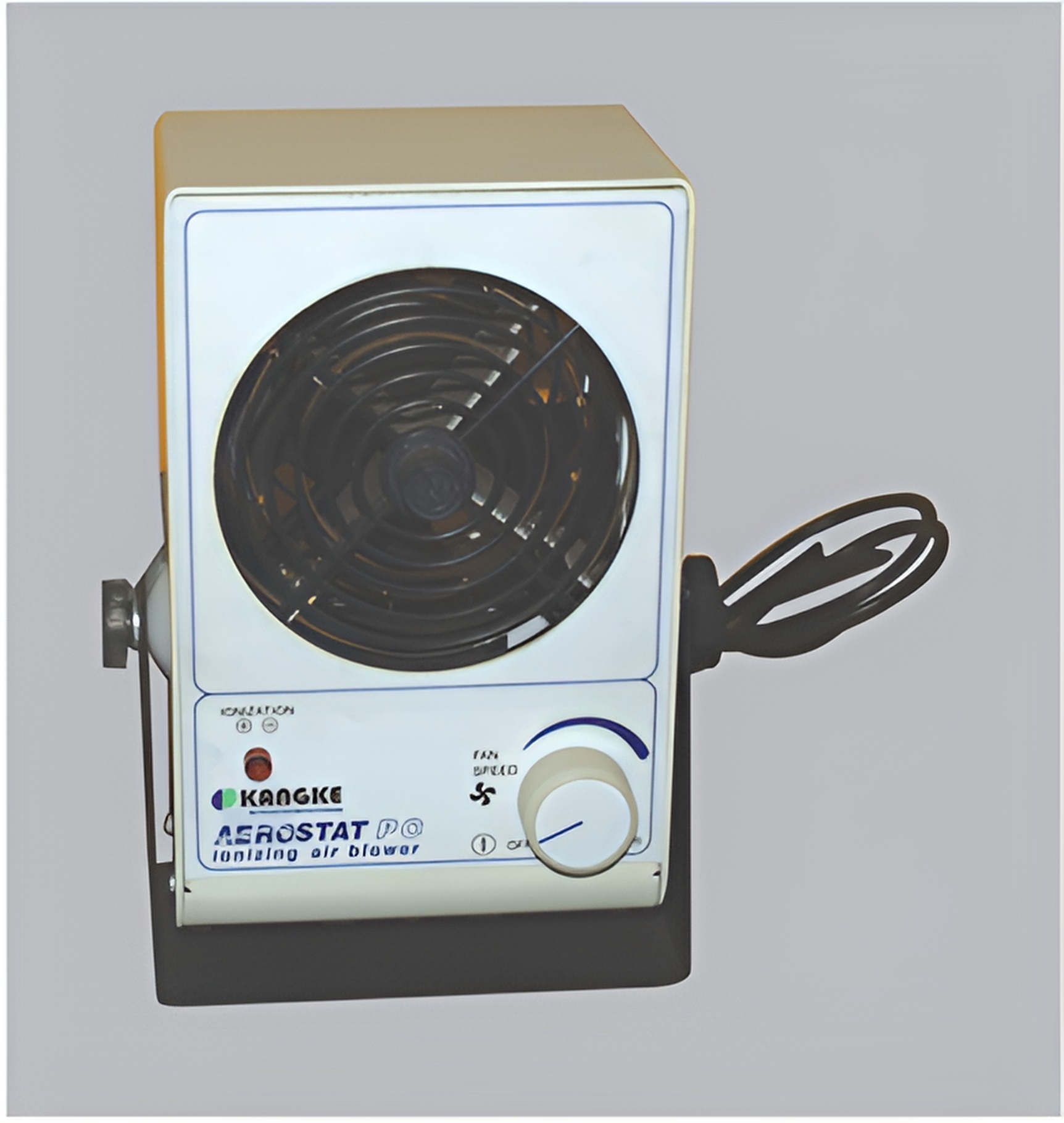 What is the principle of anti-static turnover box